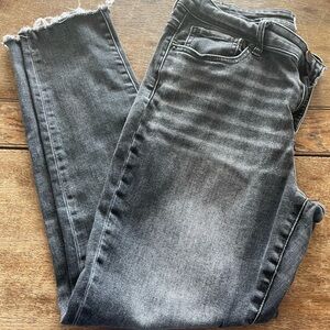 Women’s BKE Washed Black Skinny Jeans - Classic Stretch Fit w/frayed hem